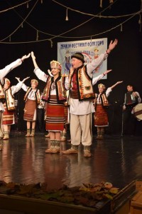 Дечији фестивал фолклора „Коло коло наоколо“ Кула 31.10. 2015. год.